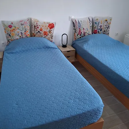 Elia Acharavi * Acharavi (Corfu)