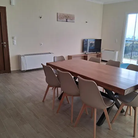 Elia Acharavi Vila Acharavi (Corfu)